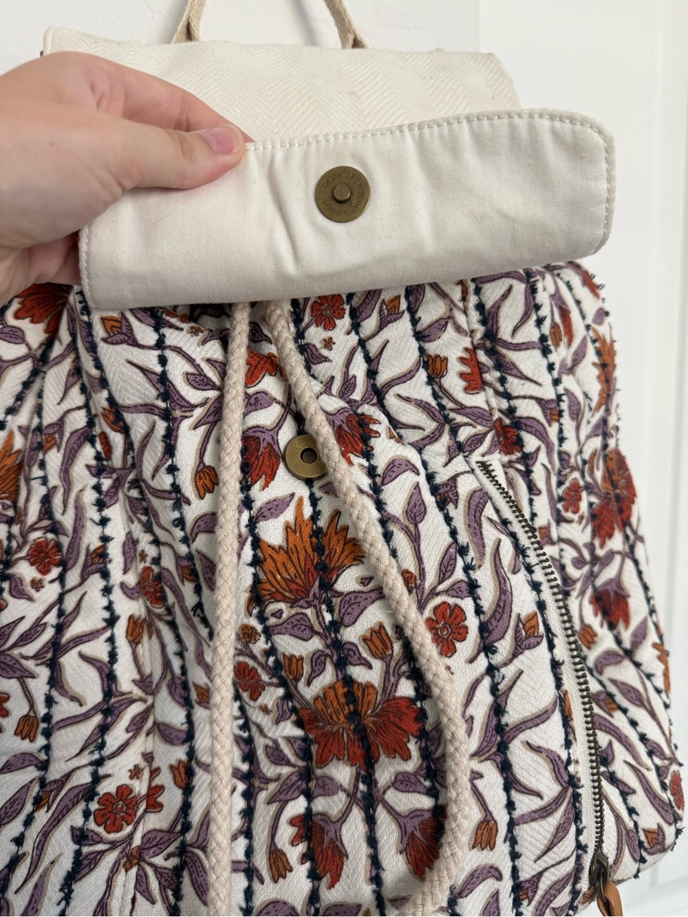 Universal Thread Cream Floral Canvas Drawstring Backpack - Picture 5 of 11
